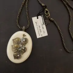 ヴィンテージ　アンティーク　天然石　ネックレス ペンダント　ホワイト