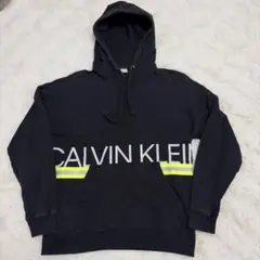 Calvin Klein フーディーパーカー　ブラック　蛍光　センターロゴ　Ｍ
