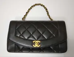 CHANEL ダイアナフラップマトラッセ ワンショルダーバッグ