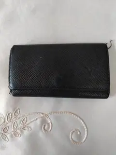 LOUIS VUITTON　タイガ　４連キーケース