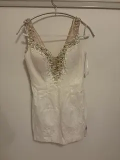 ホワイト Vネック タイトドレス　ローブドフルール