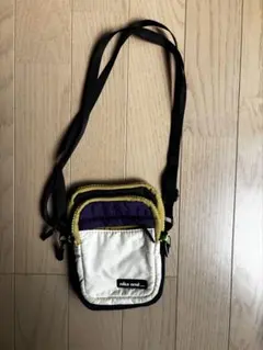 【nike and... 】ショルダーポーチ ショルダーバッグのサムネイル