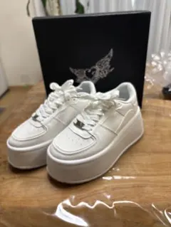 ラブハンター厚底スニーカーのサムネイル