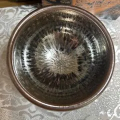 [8]陶器　天目茶碗　黒と薄茶銀色の放射状模様