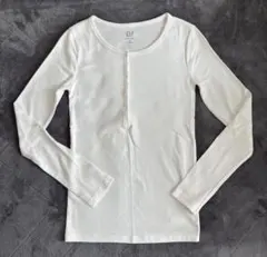 GAP モダン ヘンリーネックTシャツ