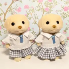 シルバニア 子供サイズのお洋服 学びの園のお洋服セット　白シャツとグレーチェック