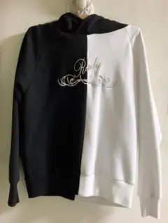 バイカラーパーカー