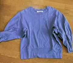 ボリューム袖　トップス　トレーナー