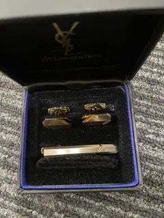 Yves Saint Laurent イブサンローラン　ネクタイピンカフスセット