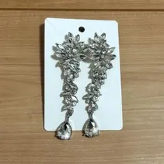 ブライダルピアス　リーフピアス