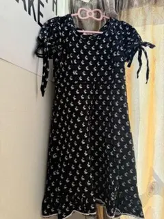 Emily Temple cute総柄ワンピース かわいい うさぎ　リボンのサムネイル