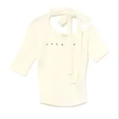 andmary Mary logo ribbon tops beige - メルカリ