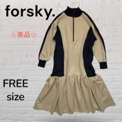 forksy. ハーフジップライン 配色トラックジャージワンピース ベージュ