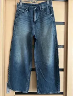 ユニクロ　バギーカーブジーンズ　25 丈短め