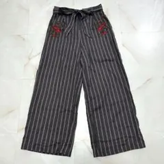 ワイドパンツ ストライプ 花刺繍 M リボン付 グレー ボルドー 美脚 きれいめ