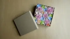 【母の日】造花アレンジメント フラワーボックス カラフル カーネーション 軽量
