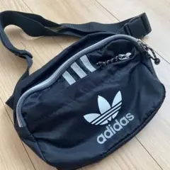 adidas originals ボディバッグ　ウエストバッグ　アディダス