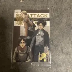 進撃の巨人　ウエハース　カード　箔押し　レア　リヴァイ　エレン　エルヴィン