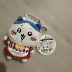 ちいかわ　レストラン　ホール担当なマスコット