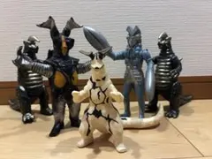 バルタン星人　絶版ソフビ　4体セット　新品タグ付き　ウルトラ怪獣 バルタン星人 絶版ソフビ 4体セット 新品タグ付き ウルトラ怪獣