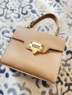 ベージュ ハンドバッグ ゴールド金具