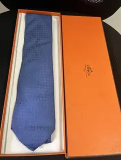 HERMES エルメス ファソネH織りタイ シルク100 ブルーのサムネイル