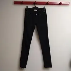 スリムテーパード