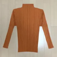 PLEATS PLEASE ハイネック長袖トップス(CARMINE) - メルカリ