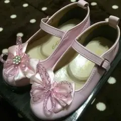 入園式用にピッタリ！可愛いピンクの14cmのフォーマルシューズ