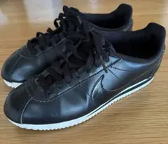 NIKE CLASSIC CORTEZ コルテッツ レザー　ブラック　黒　25のサムネイル