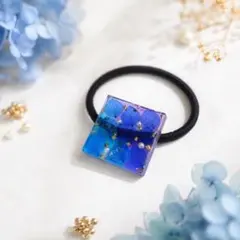 ボタニカル】ハンドメイド レジンヘアゴムスクエア ブルー 花