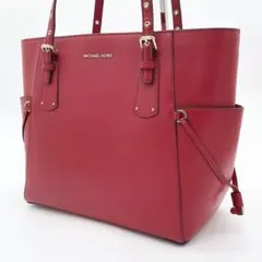 【極美品】マイケルコース　A4可　大容量　トートバッグ　レザー　赤　ロゴ金具