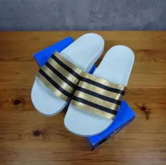 新品未使用 アディダス オリジナルス アディレッタ ホワイト ゴールド 26.5