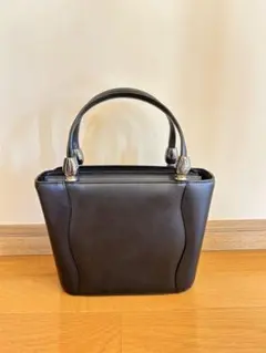 YUKIKO HANAI レザーハンドバッグ ユキコハナイ 黒 冠婚葬祭