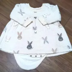 ジェラートピケ　ウサギ柄長袖ロンパース