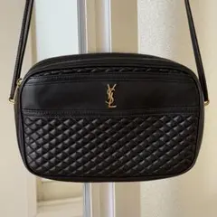極美品⭐︎ サンローラン　カメラバッグ　ルー　ブイステッチ 極美品⭐︎ サンローラン カメラバッグ ルー ブイステッチ サン