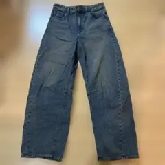 GU バレルレッグジーンズ　デニムパンツ