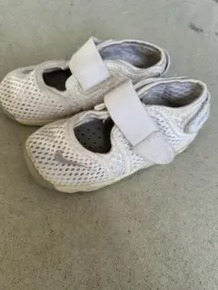 ナイキNIKEリトルリフトエアリフト14センチ　白ホワイト　メッシュ