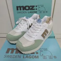 新品未使用　moz スニーカー24㎝　 ホワイト/ライトブルー