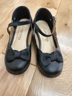 リボン付きブラックフォーマルシューズ