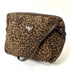 ⭐22⭐ボッテガヴェネタ　レオパード　アクセサリーポーチ　ハンドバッグ 2025年最新】ボッテガ ヒョウ柄 バッグの人気アイテム - メルカリ