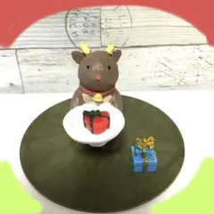 ナチュラルキッチンクリスマス プレゼントを運ぶトレートナカイ