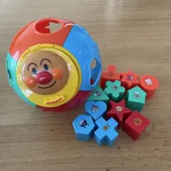 アンパンマン 形合わせボール