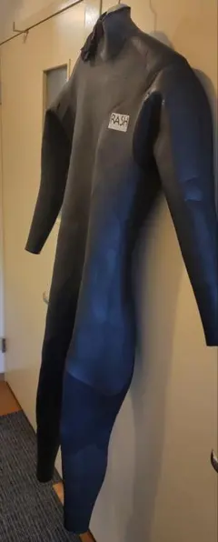 2025年最新】ウエットスーツ rashの人気アイテム - メルカリ