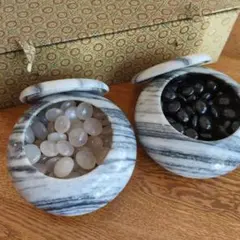 大理石囲碁石セット（白と黒） 大理石 碁笥 碁石 セット 白 186個 黒 184個 囲碁 約10mm