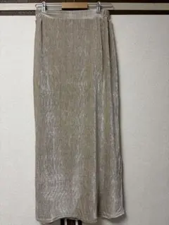 ベージュ ロングスカート スリット入り