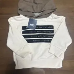 フード付きトレーナー