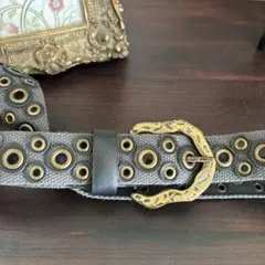 【最終価格】ゴールドバックル　レディース　ベルト