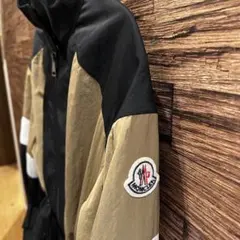 美品 MONCLER ZINZOLIN ナイロンジップパーカー コートのサムネイル