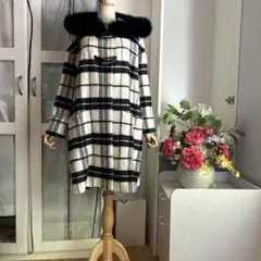 美品　グレースクラス　チェック柄フォックスファー取り外し可能　ロングコート